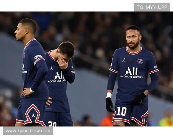 梅西领衔大巴黎力克曼联进军欧冠八强 内马尔与姆巴佩状态回升